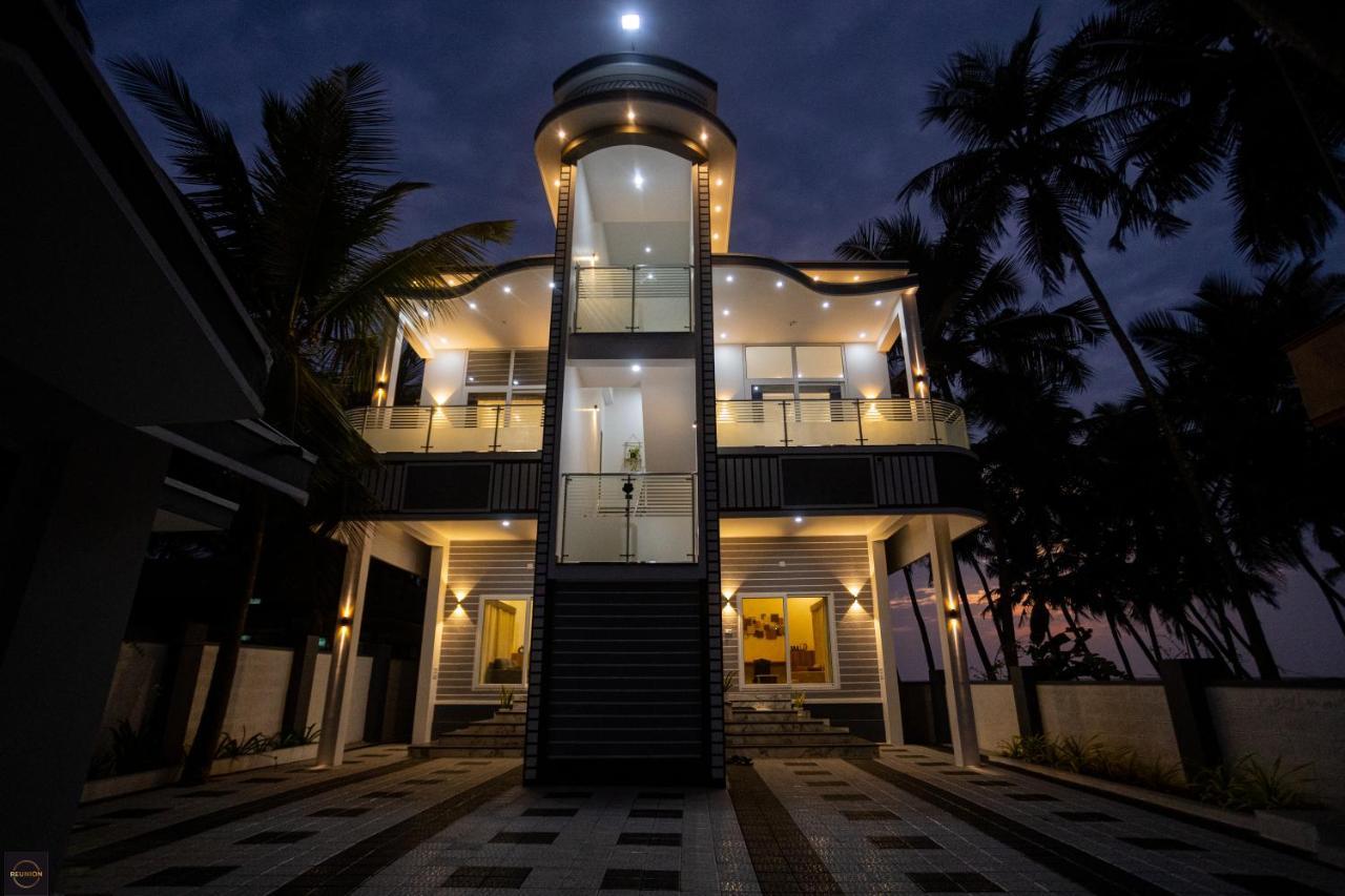 Reunion Ocean Manor - Beach House Udupi Buitenkant foto
