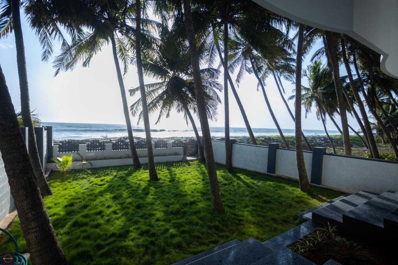 Reunion Ocean Manor - Beach House Udupi Buitenkant foto