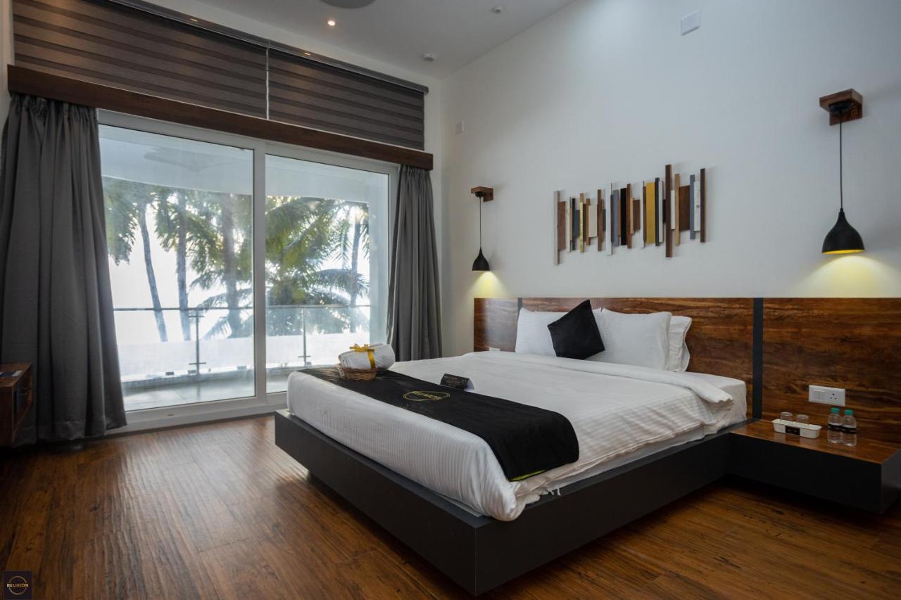 Reunion Ocean Manor - Beach House Udupi Buitenkant foto