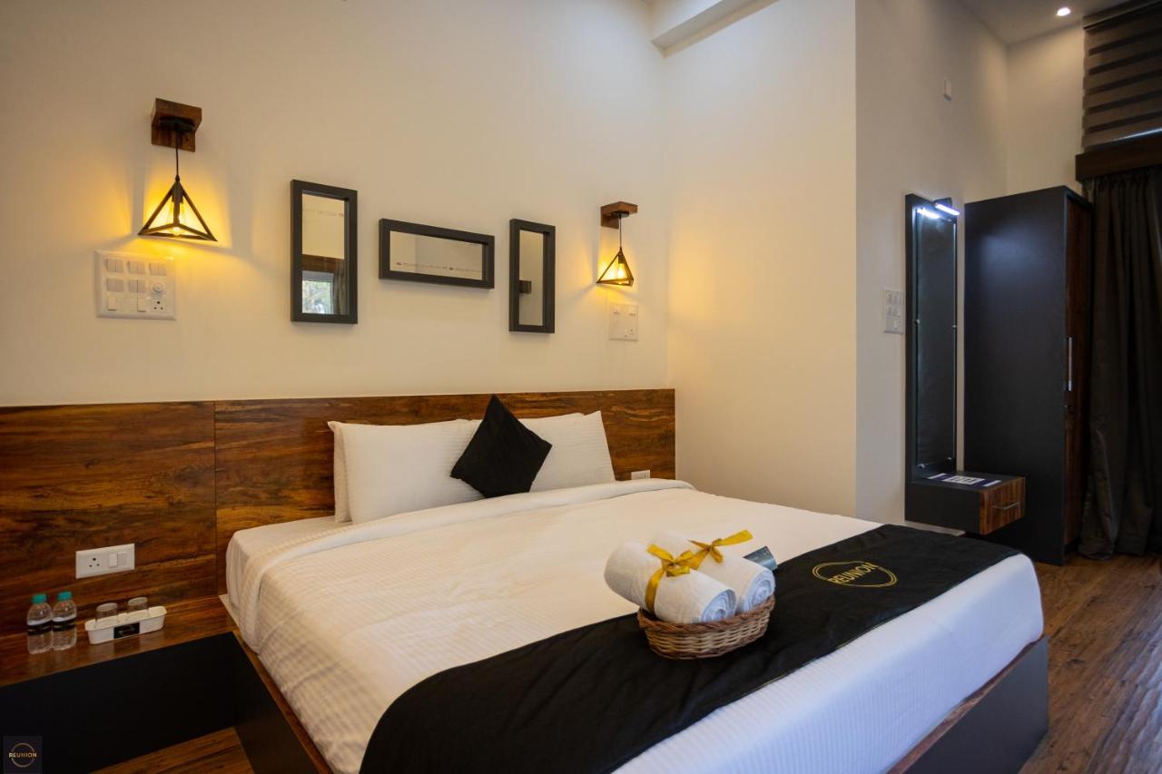 Reunion Ocean Manor - Beach House Udupi Buitenkant foto